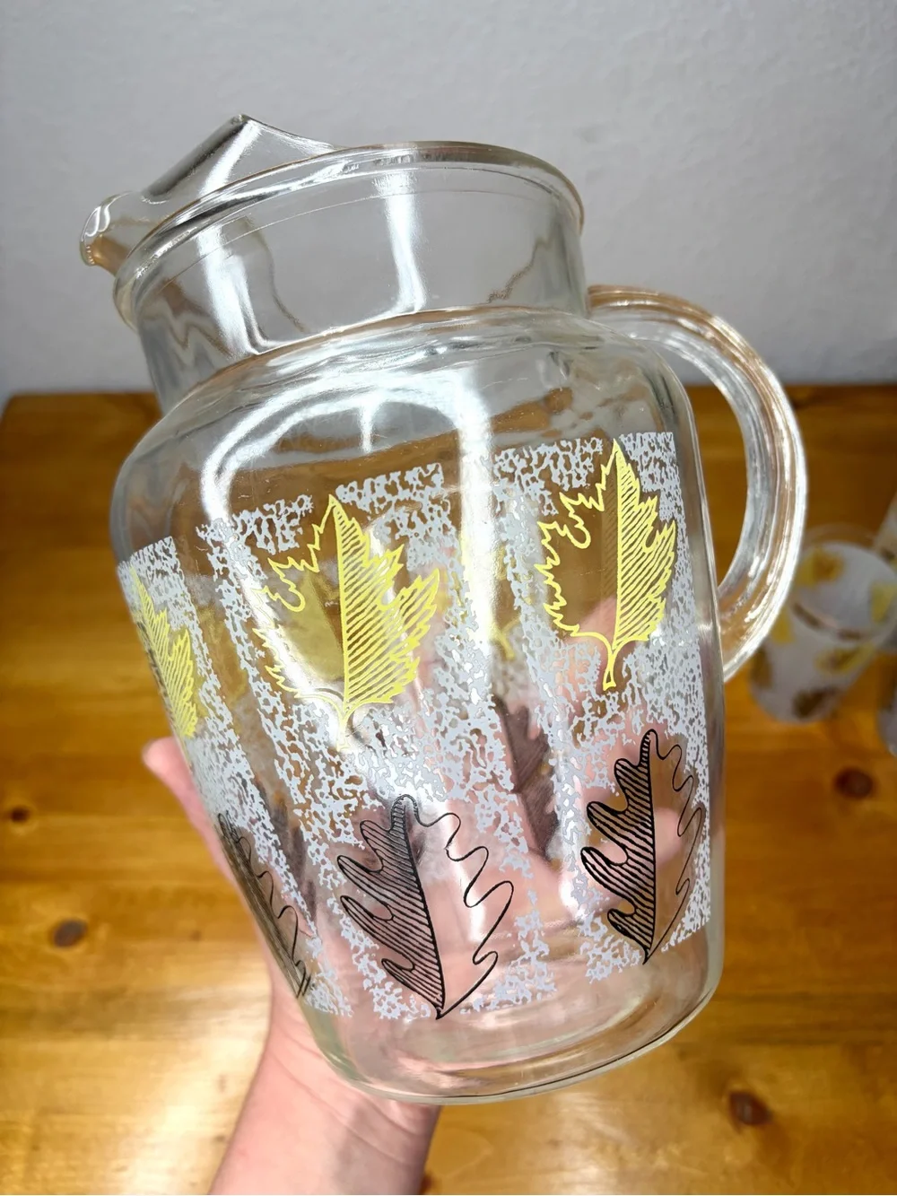 Vintage Libbey Frosted Black Yellow Leaves Pitcher And Glass Tumblers Set Of 6